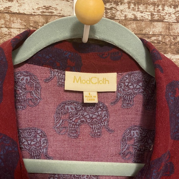 ModCloth Asymmetric Hem Button Up Shirt - Picture 4 of 5